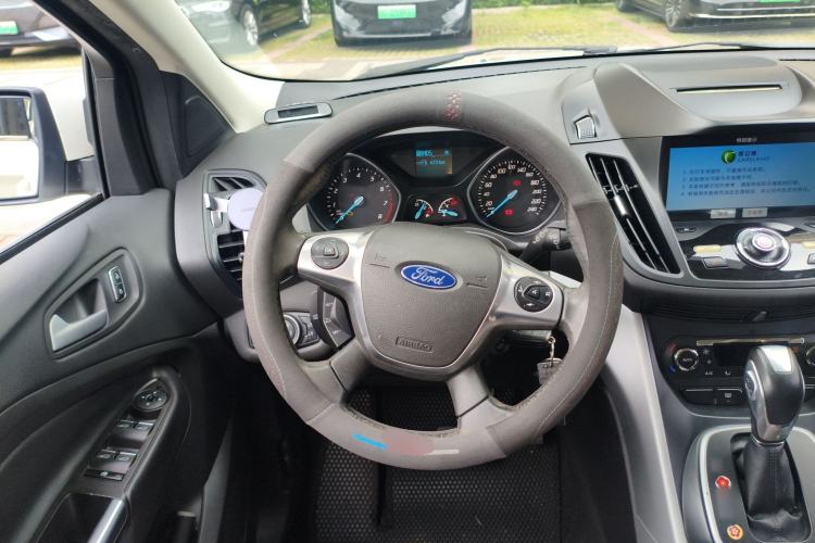 Used Ford Kuga 2016 ZhiXing Limited Edition 1.5L GTDi Two-Wheel Drive Fashion Model