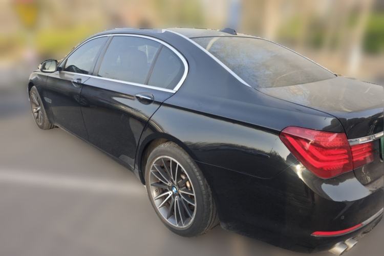 Used BMW 7 Series 2014 730Li Premium Edition Rear Left 45 Deg