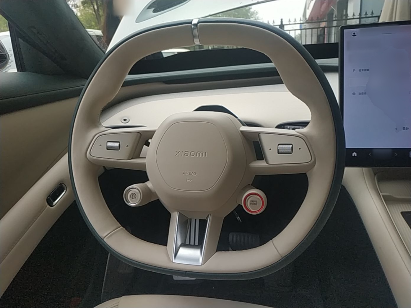 Xiaomi Auto YU7 2025 Ultra-Long Range High-Performance All-Wheel-Drive Max Edition — снимка 13