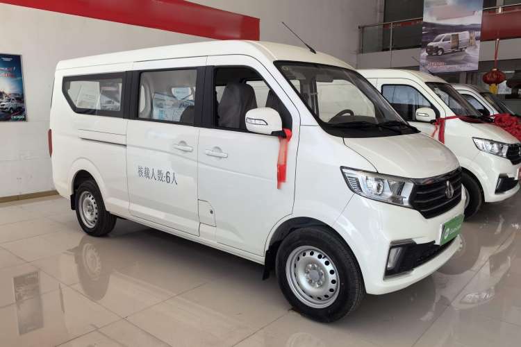 Used CHANGAN KUAYUE Xing V5 2021 1.6L Fortune-Attracting Edition Comfort Model DAM16KR Exterior 2