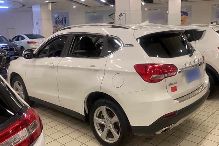 Used Haval H2 2018 Chuanxiang Edition Blue Badge 1.5T Dual-Clutch Two-Wheel Drive Fashionable Model
