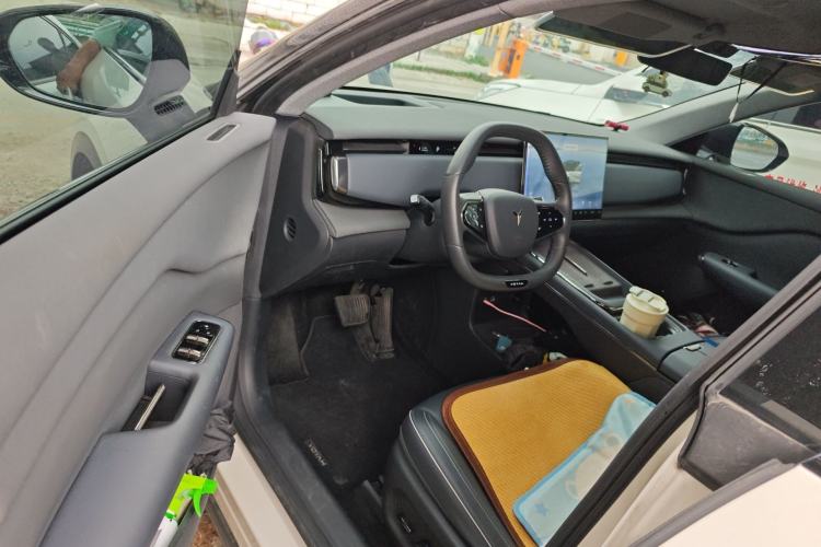 Used VOYAH COURAGE 2024 Long-Range Smart Edition
