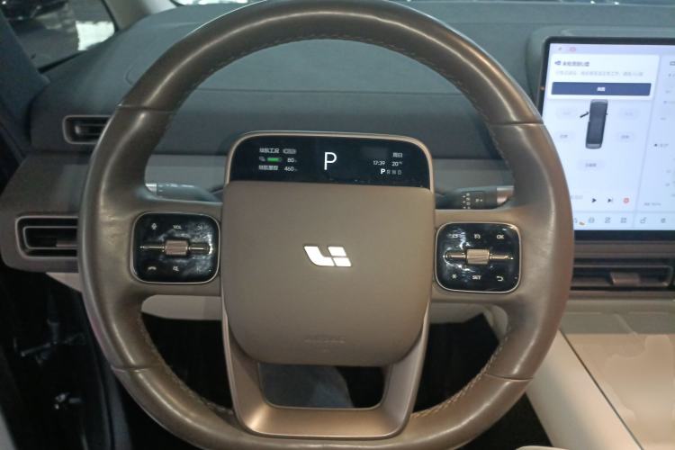 Used Li Auto MEGA 2024 Ultra Model
