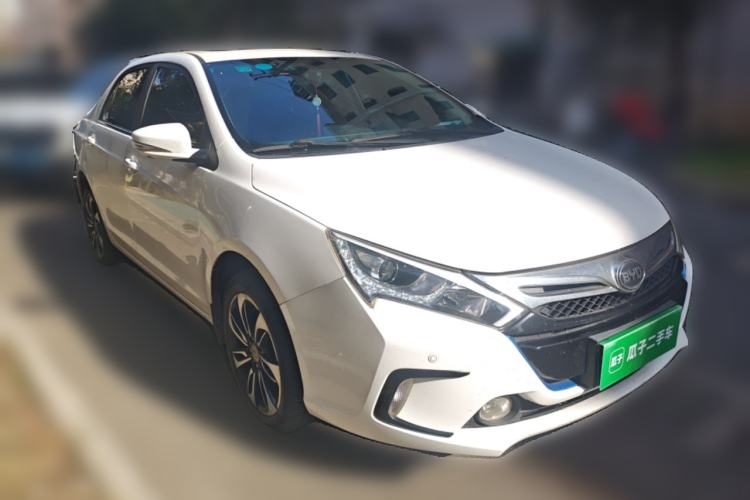 Used BYD Qin New Energy 2015 1.5T Dual-Crown Flagship Plus Edition
