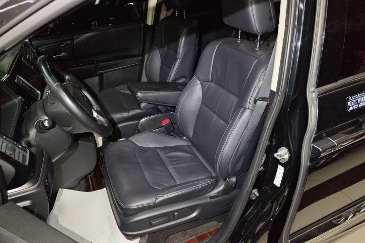 Used Honda Elysion 2016 2.4L Luxury Edition
