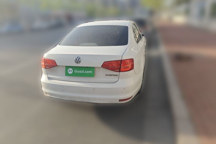 Used Volkswagen Sagitar 2017 1.6L Manual Comfort Model
