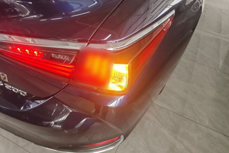 Used Lexus ES 2022 200 Excellence Edition