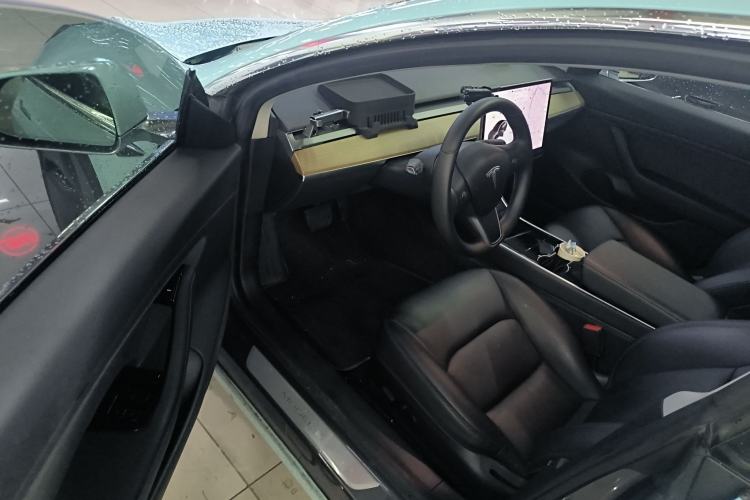 Used Tesla Model 3 2019 Long-Range Rear-Wheel-Drive Version
