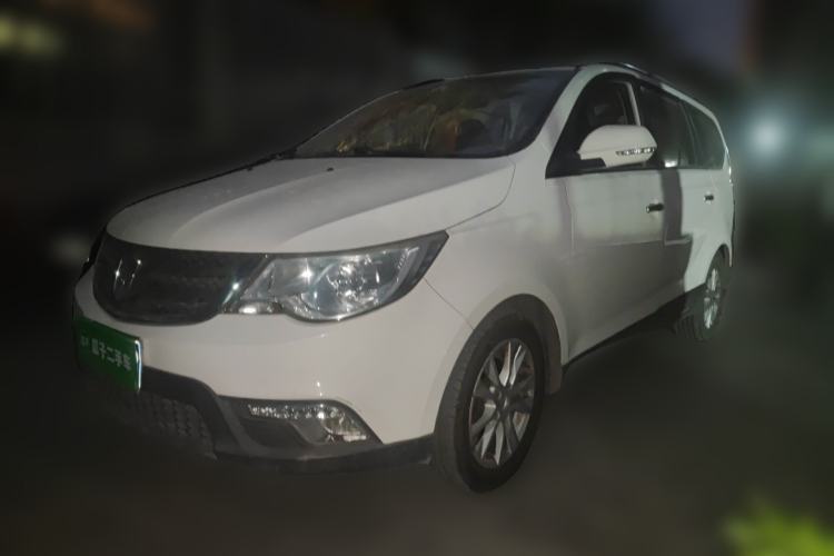 Used Baojun 730 2014 1.5L manual Comfort version 7 seats