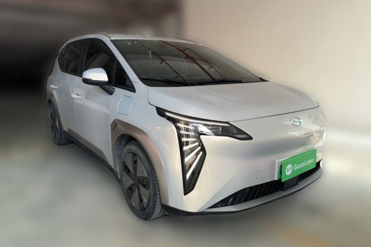 Used AION Y 2023 Younger