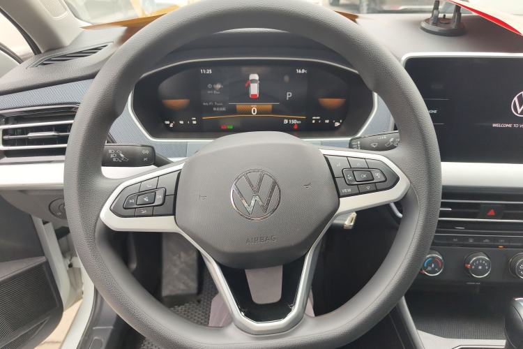 Used Volkswagen Lavida 2023 1.5L Automatic De Yi Edition Steering Wheel
