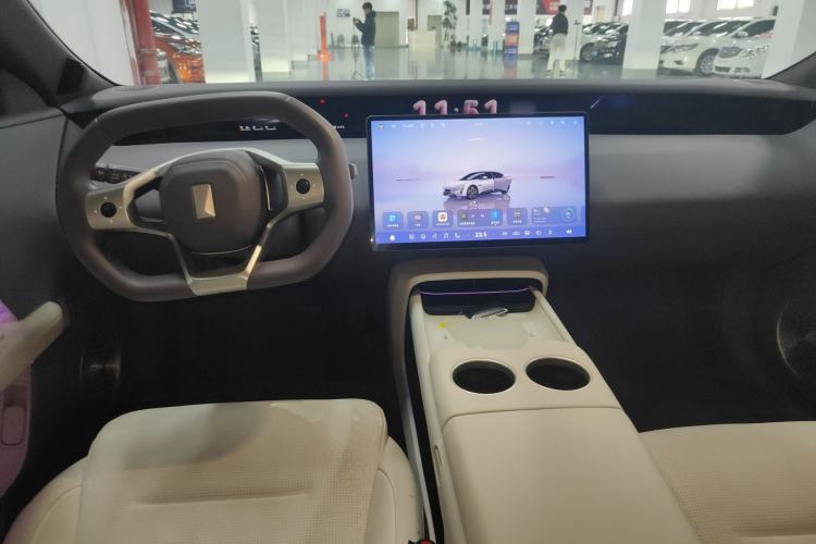 Used Avatr 06 2025 Pro Range-Extended Edition Center Console