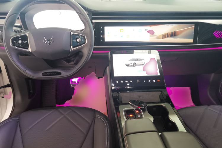 Used ARCFOX Alpha T6 2025 688MAX 175kW
