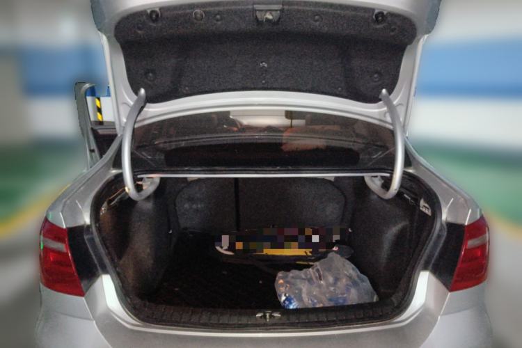 Used Volkswagen Bora 2015 Value Edition 1.6L Automatic Comfort Version