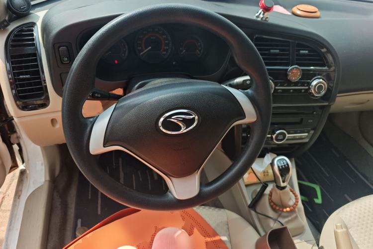 Used Soueast V3 Lingyue 2014 1.5L Manual Entry-Level Version
