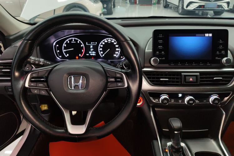 Used Honda Accord 2018 260TURBO Elite Edition China VI Center Console