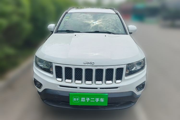 Used Jeep Compass 2014 2.4L four-wheel drive sport version Front