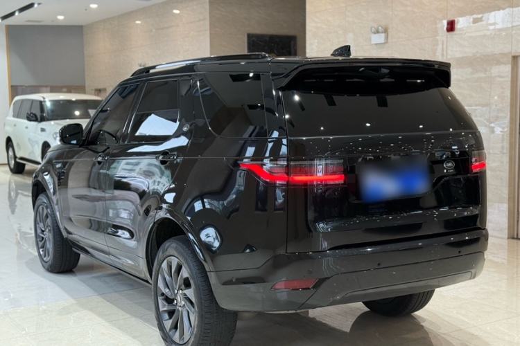 Used Land Rover Discovery 2023 Revised Version 360 PS R-Dynamic S Exterior 2