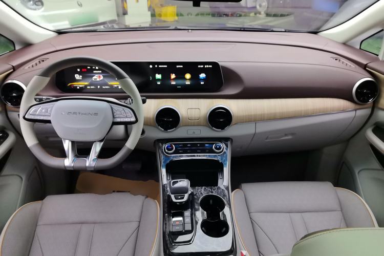 Used FORTHING Yacht 2022 1.5T DCT Chasing-the-Waves Edition