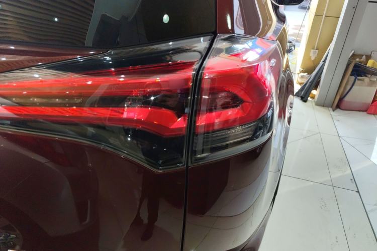 Used Toyota RAV4 2016 2.0L CVT Two-Wheel Drive Fashion Edition China V Standard
