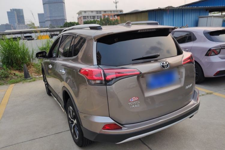 Used Toyota RAV4 2016 2.0L CVT Two-Wheel Drive Smart Edition China V Standard Rear Left 45 Deg