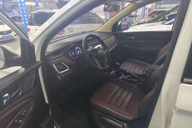 Used Changan Lingxuan 2017 1.6L Manual Happiness Edition