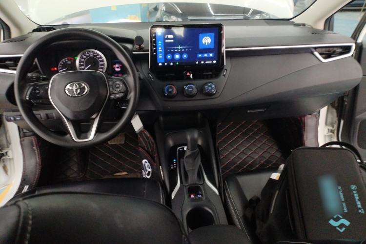 Used Toyota Corolla 2019 1.2T S-CVT GL Pioneer Edition Center Console