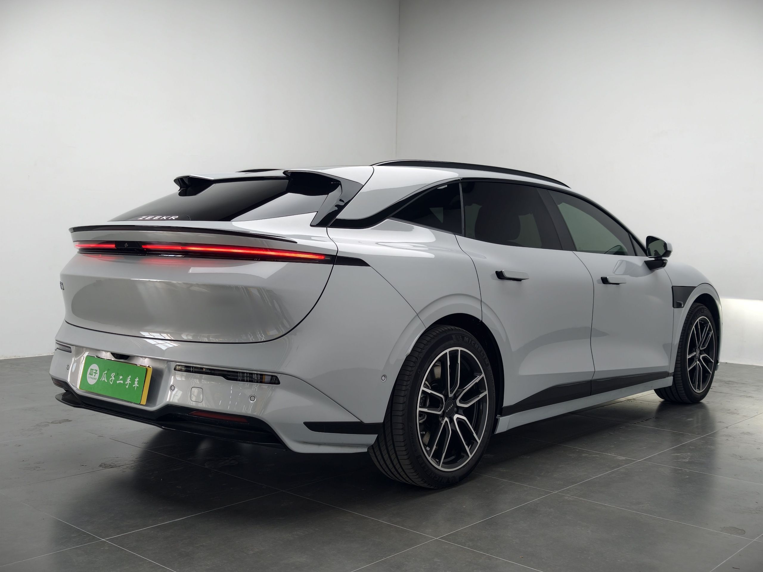 Zeekr 007GT 2026 Model Rear-Drive Max Version 75 kWh — снимка 16