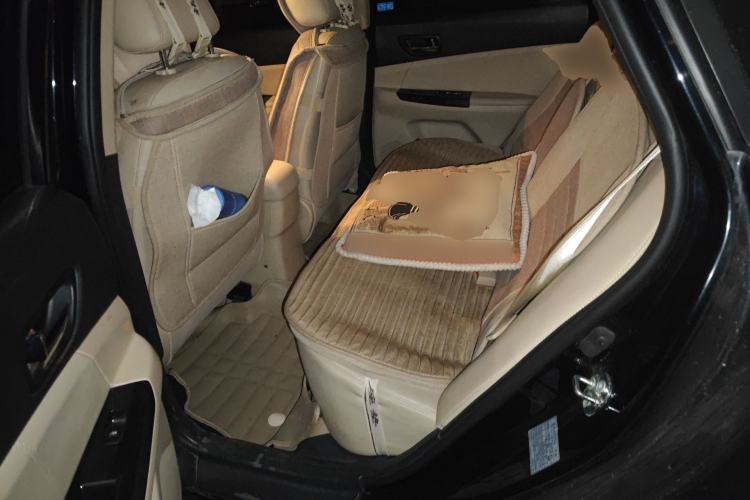 Used CHANGAN Eado 2015 1.6L Manual Luxury Model China IV Standard
