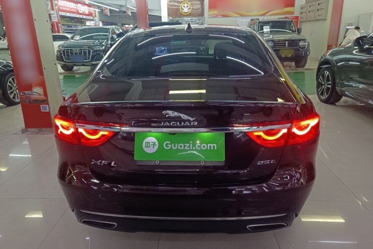Used Jaguar XFL 2018 XFL 2.0T 250 PS Premium Edition Rear