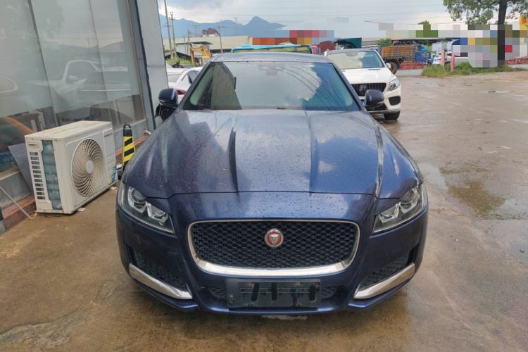 Used Jaguar XF 2016 XF 3.0 SC Two-Wheel-Drive Luxury Edition
