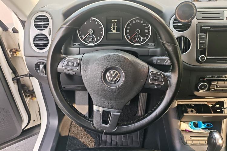 Used Volkswagen Tiguan 2012 1.8TSI Automatic Two-Wheel Drive Elite Edition Steering Wheel