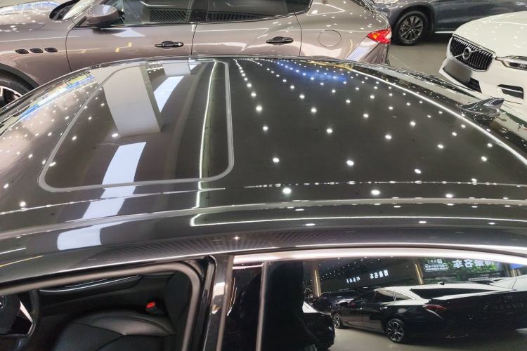 Used Toyota Avalon 2023 2.0L Premium Edition Roof