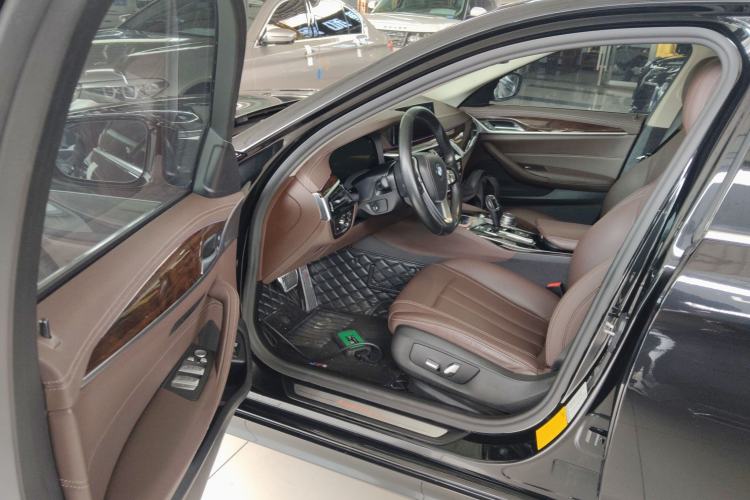 Used BMW 5 Series 2020 525Li Luxury Package