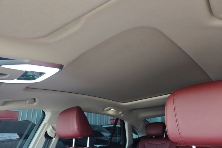 Used Hongqi H5 2025 2.0T Automatic Flag Edition – 500 000 Units Commemorative Version