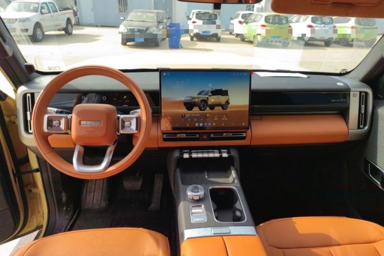 Used iCAR V27 2026 Model 200KM Four-Wheel Drive Falcon 700 Center Console