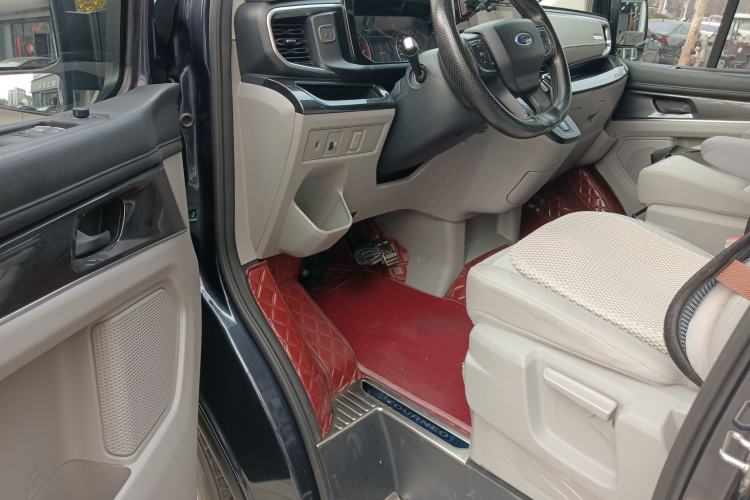 Used Ford Transit 2023 2.0T Diesel Automatic Commercial & Travel Version Mid-axle Low-roof Design 7/8/9-Seater
