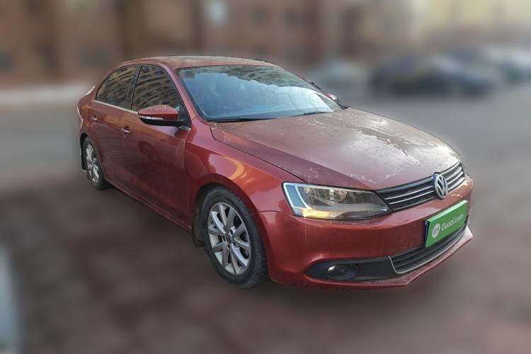 Used Volkswagen Sagitar 2012 1.4TSI Automatic Luxury Edition Front Right 45 Deg