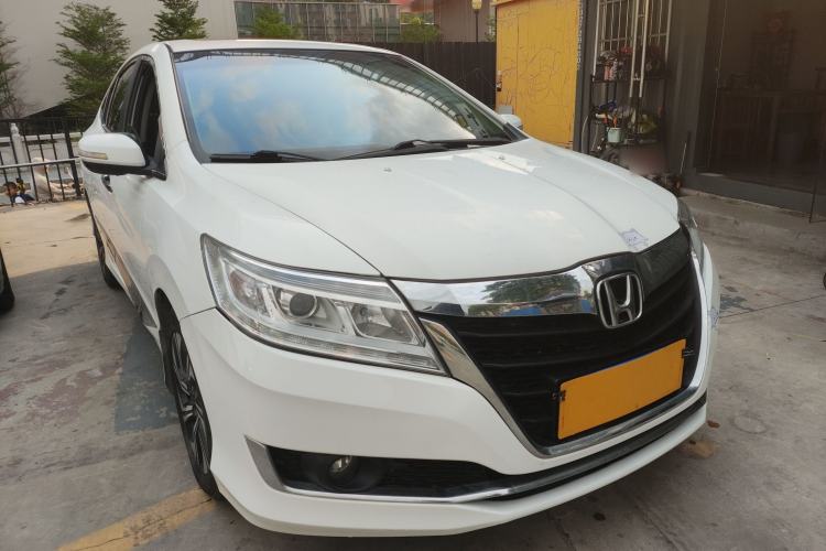 Used Honda Crider 2016 1.8L CVT Luxury Edition Front Right 45 Deg