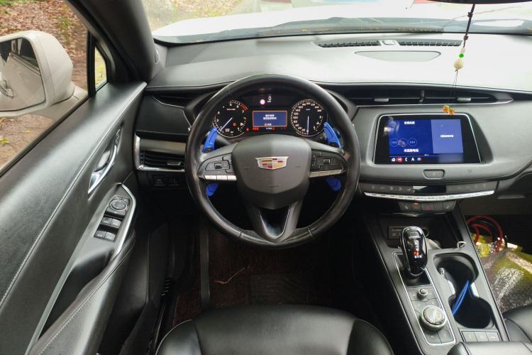 Used Cadillac XT4 2020 28T Two-Wheel-Drive Leading Version