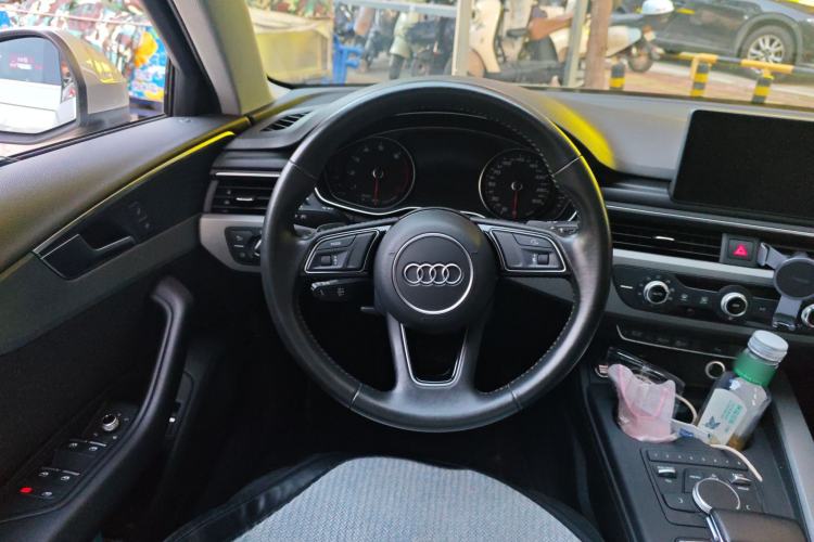 Used Audi A4L 2018 30th Anniversary Edition 40 TFSI Trendy Model