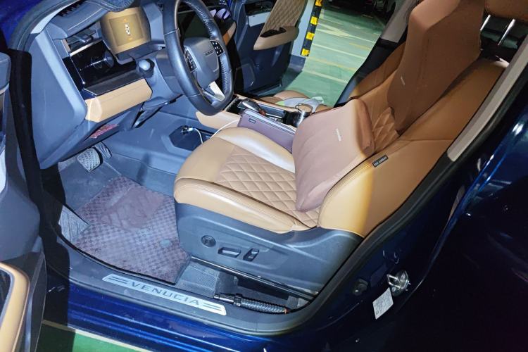 Used Venucia Star 2020 260T Automatic 48V Mild Hybrid Turbocharged Starry Edition