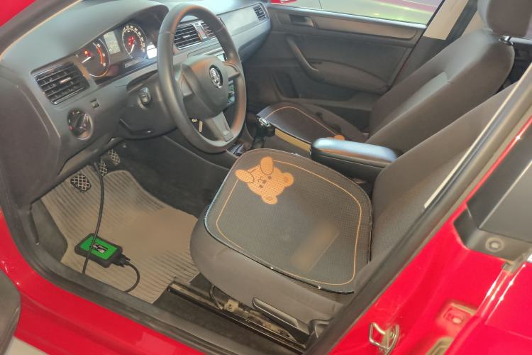 Used Skoda Rapid Spaceback 2016 Revised Version 1.4L Manual Front-Drive Edition