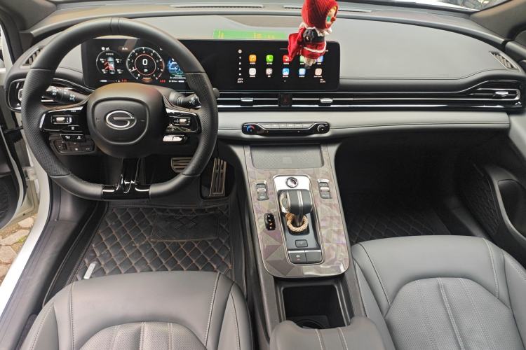 Used GAC Trumpchi EMPOW 2024 270T DCT Yingbao R-Style Edition Center Console