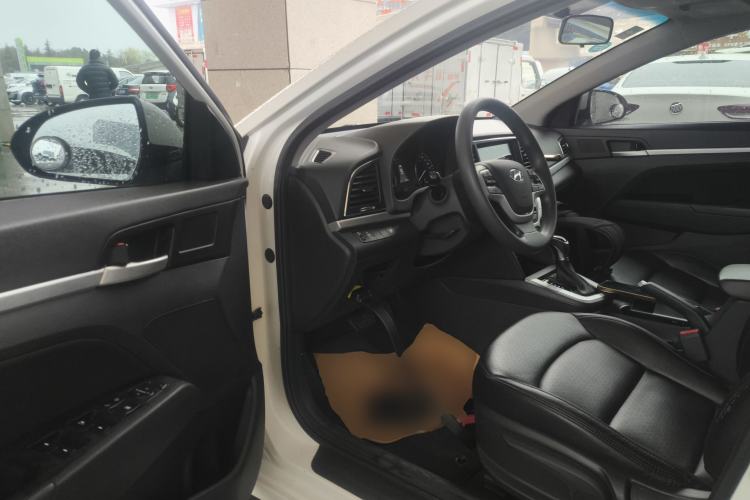 Used Hyundai Elantra (6th Generation / Lingdong) 2016 1.6L Automatic ZhiXuan – Elite Version

