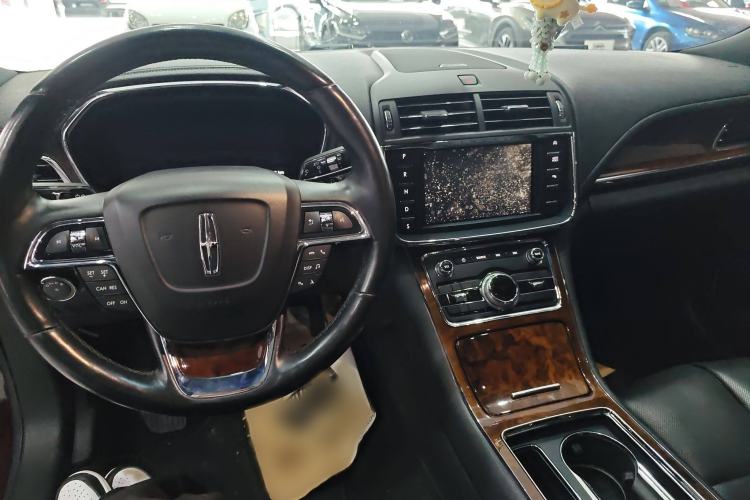 Used Lincoln Continental 2019 2.0T Two-Wheel Drive Luxury Edition China VI Standard