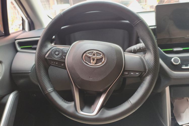 Used Toyota FRONTLANDER 2024 2.0L CVT Elite Edition