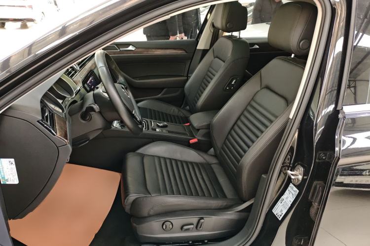 Used Volkswagen Magotan 2019 330TSI DSG Luxury Version China VI Standard