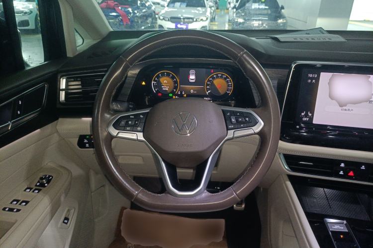 Used Volkswagen Viloran 2023 380TSI Luxury Edition Steering Wheel