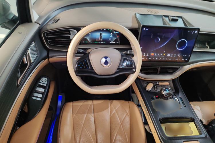 Used Denza D9 2022 DM-i 970 Four-Wheel Drive Prestige Model